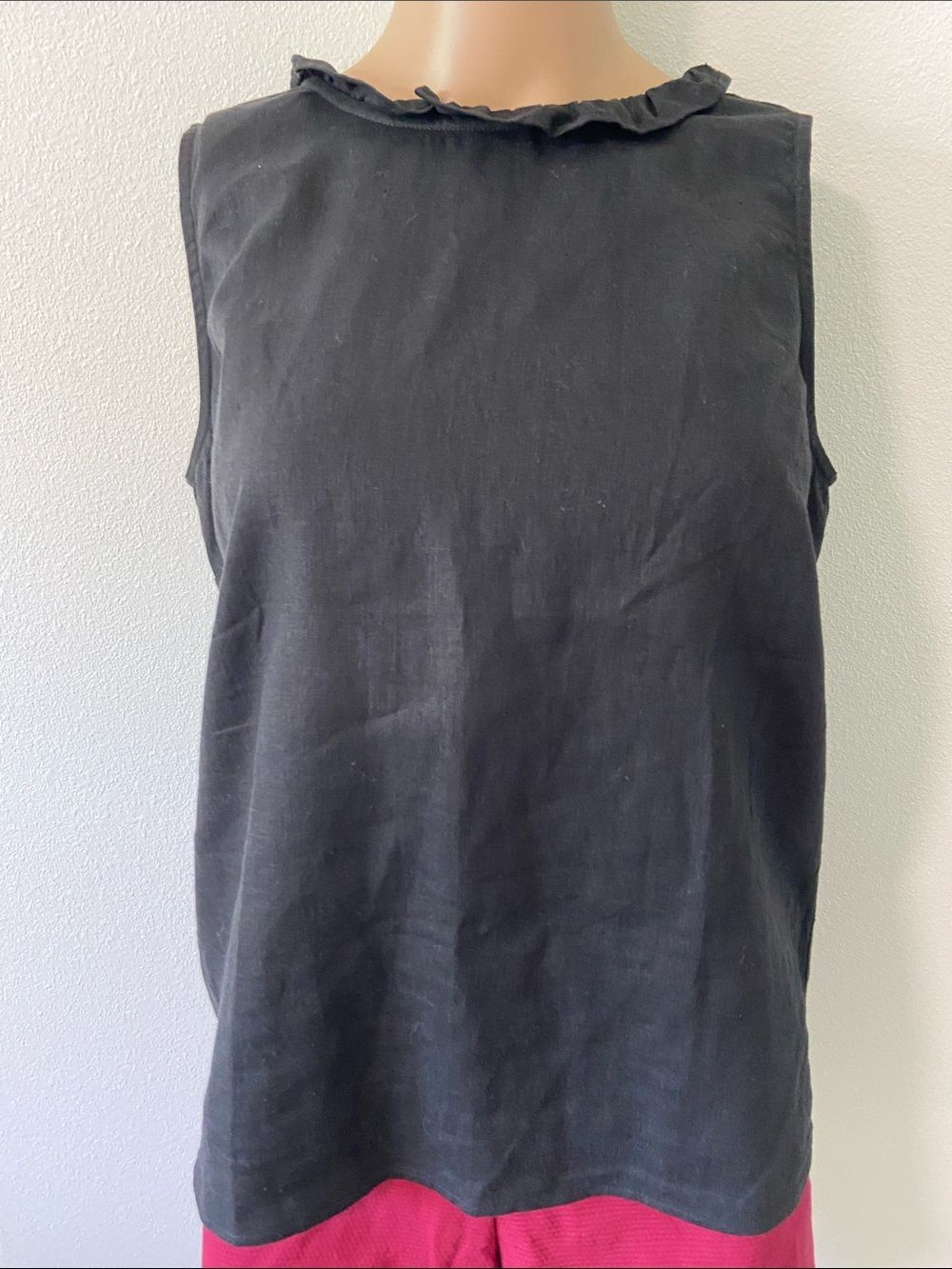 Ophelia Roe linen blend Sleeveless Black Ruffle-Neck Blouse Sz S